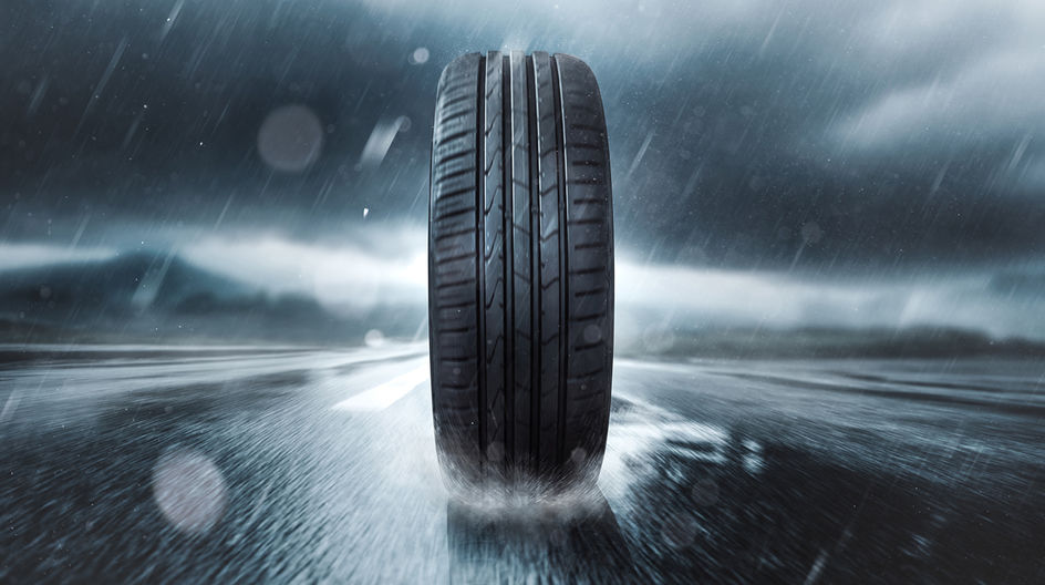 ULTRASIL® 7800 GR by Evonik is a tailor-made silica for extra-large SUV tires, as well as for heavily used all-season tires.