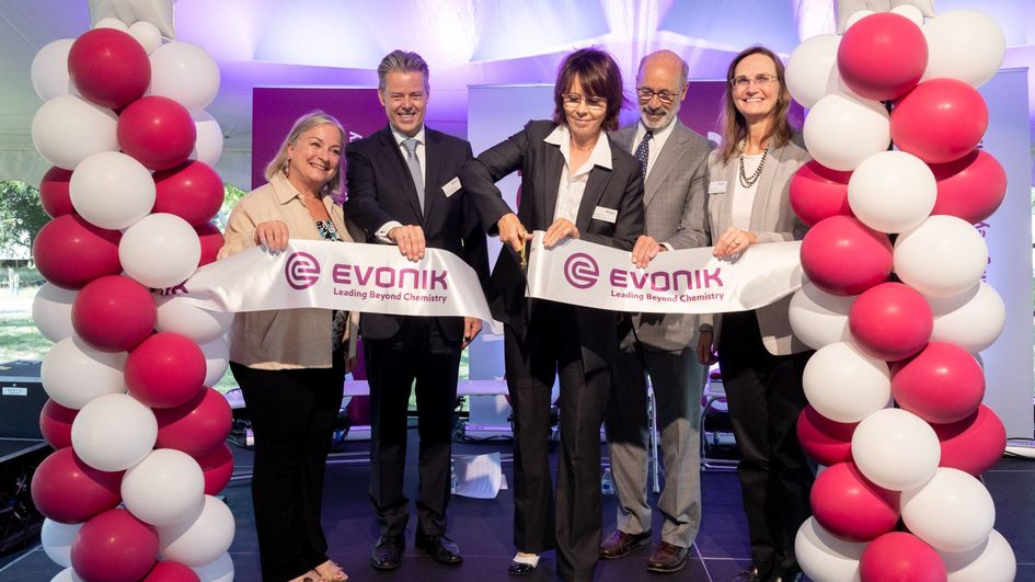 Evonik CFO Ute Wolf, elected officials, and fellow Evonik leaders celebrate the opening of Evonik's new Innovation Hub in Allentown, Pa.